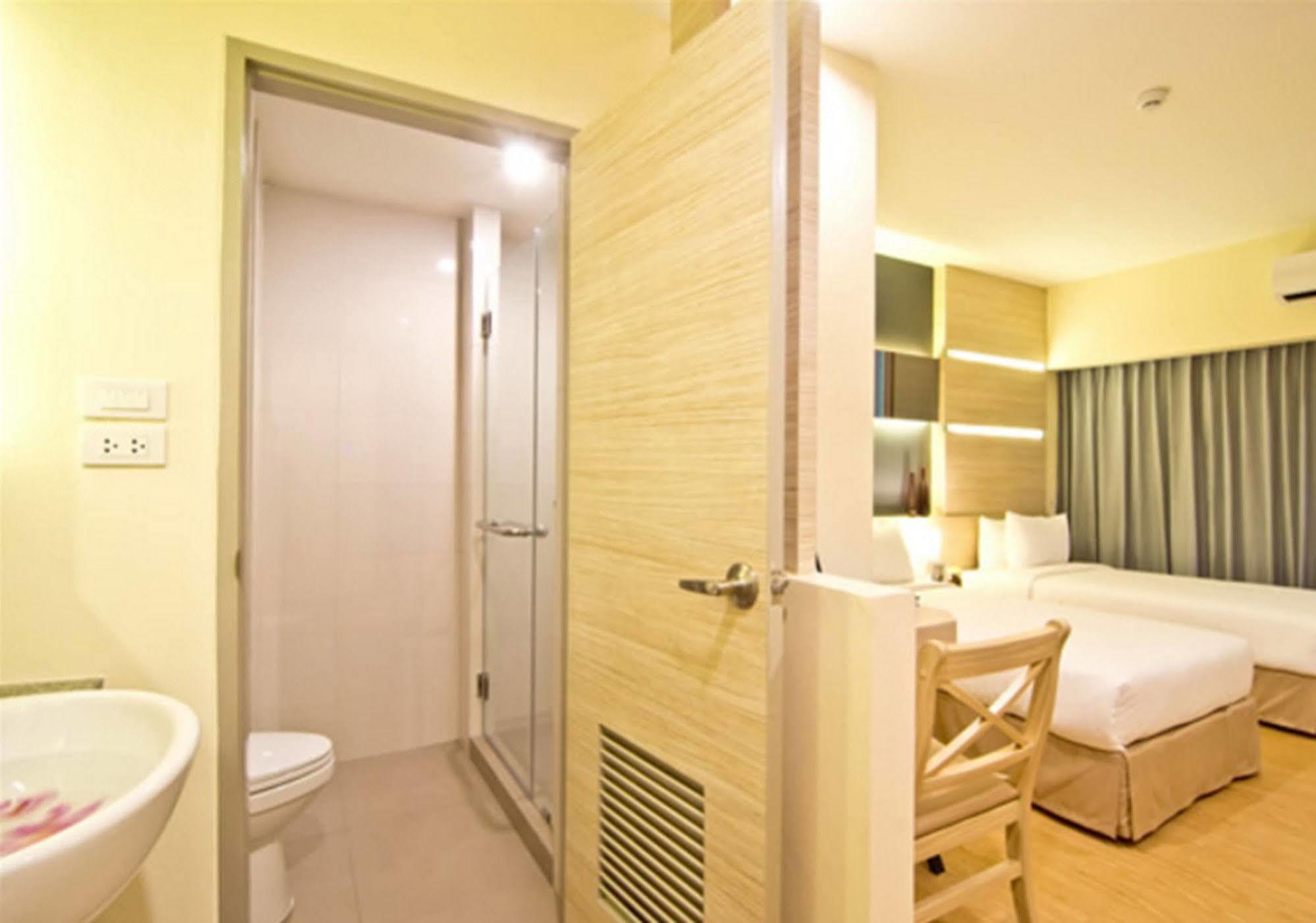 Hotel Sunshine One Pattaya Zewnętrze zdjęcie